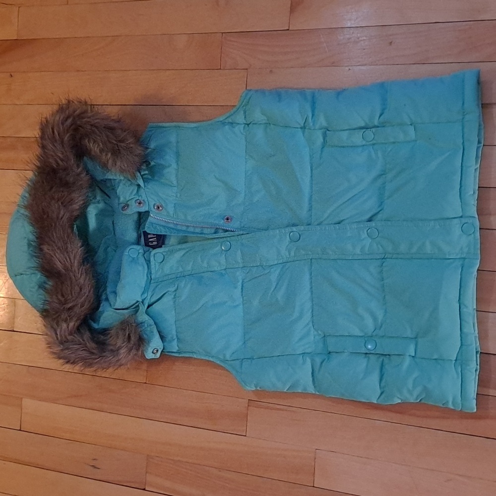 🩵GAP Faux Fur Hooded Vest🩵, XS